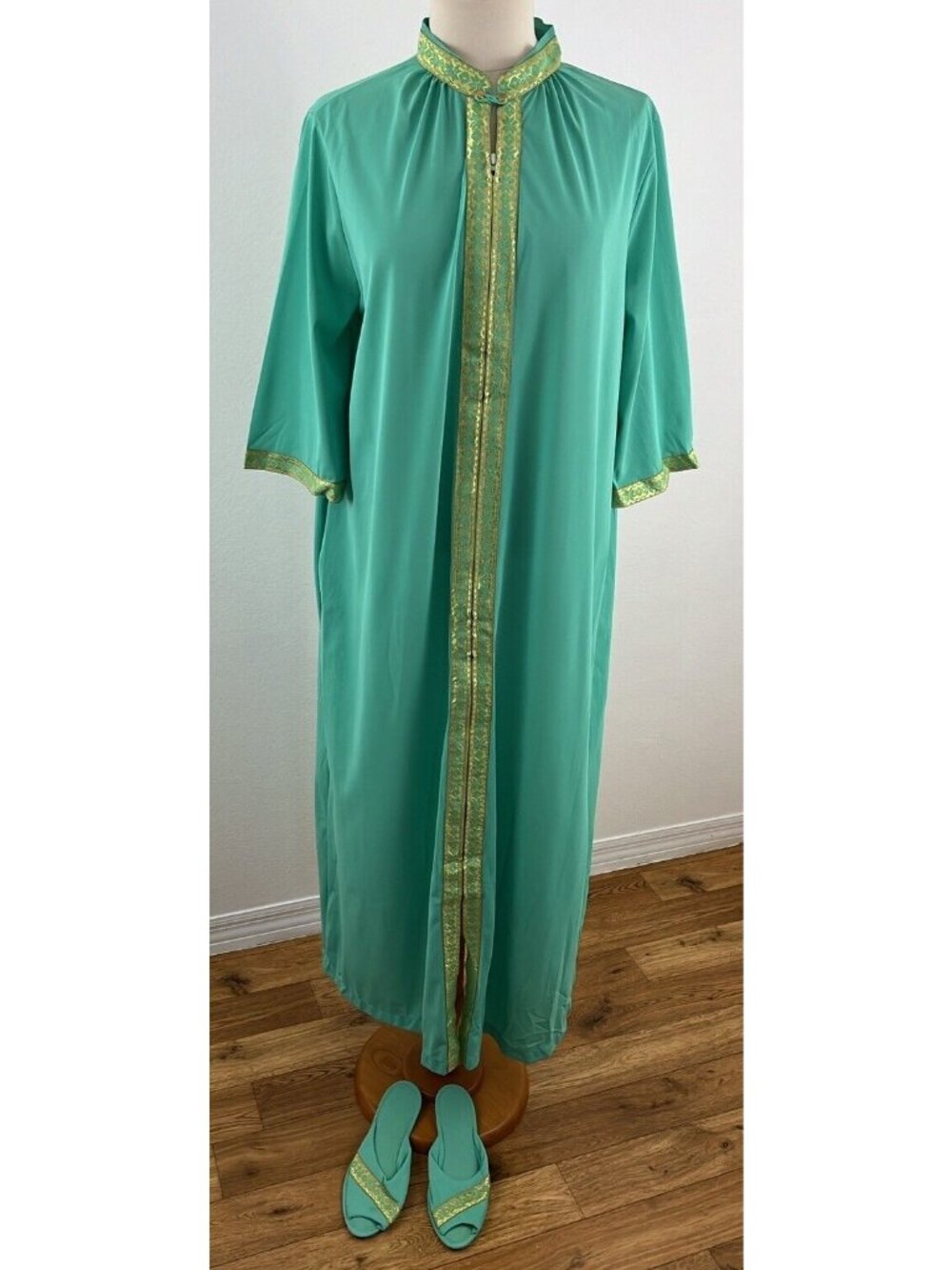 Vintage Lorraine Women's M Long Gown Robe Zip Front w/ Slippers Grecian Nylon